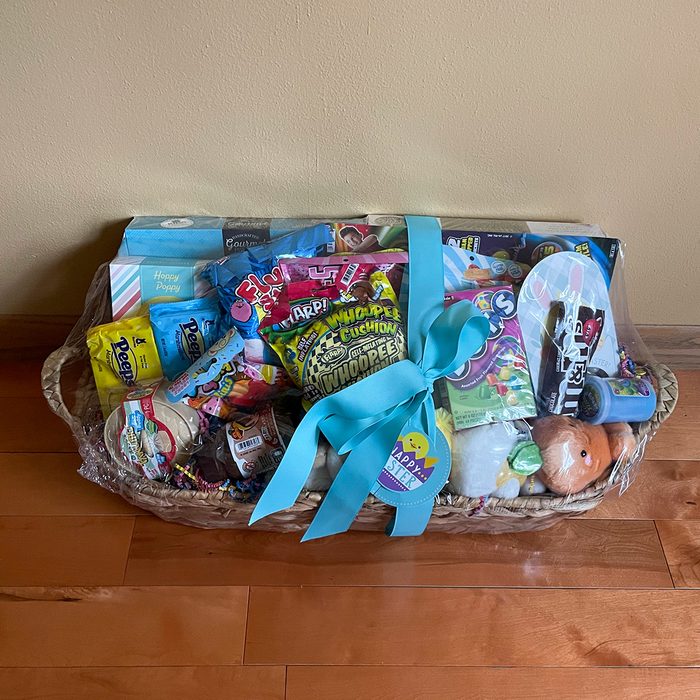 Toha24 Happy Hoppy Easter Mega Basket Katie Bandurski 01 Ssedit
