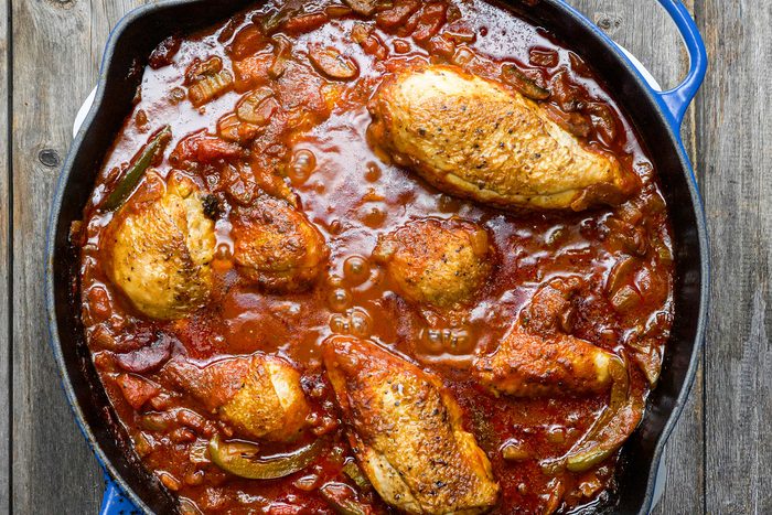 Cooking Chicken and sauce together in skillet