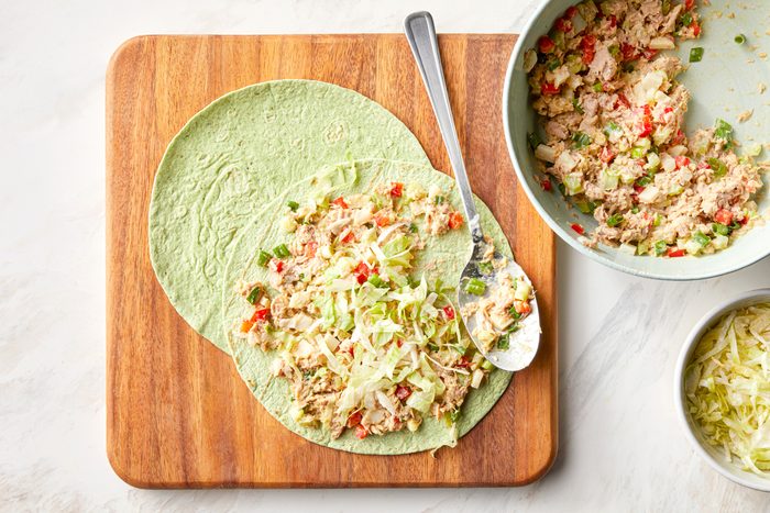 Crunchy Tuna Wraps Bake24 25850 Dr 05 01 15b