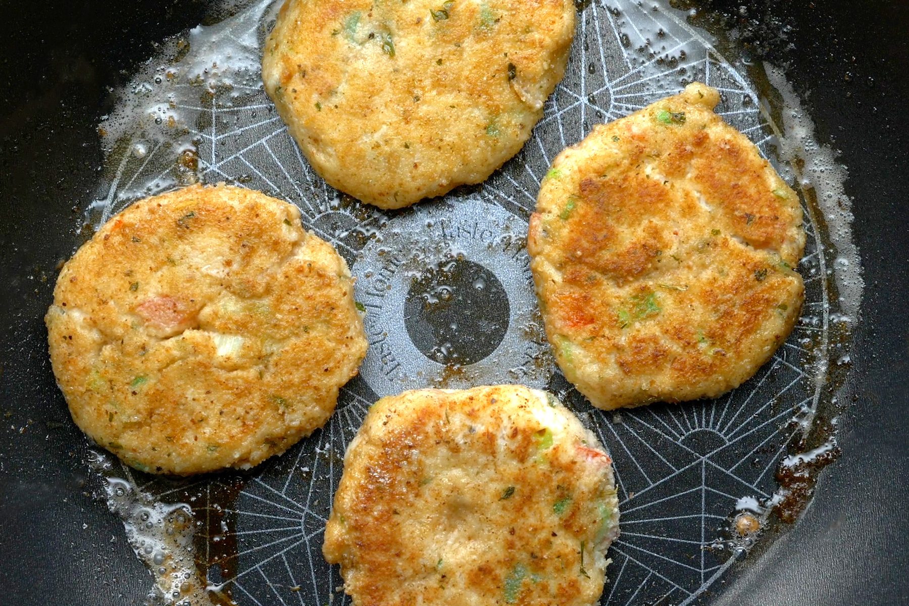 Easy Crab Cakes Tohvs19 24879 Bl 04 29 4