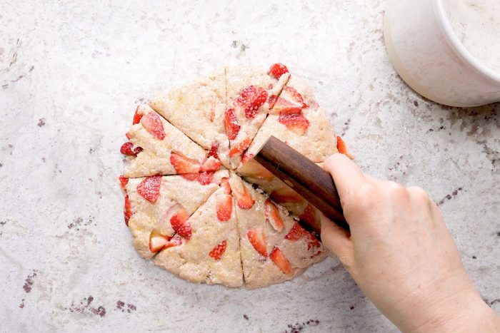 Thv23 32359 Mf 01 10 Strawberriesandcreamscones07c Strawberry Scones