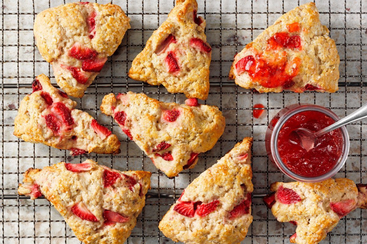 Tohjj23 32359 P2 Md 01 10 5b Strawberry Scones