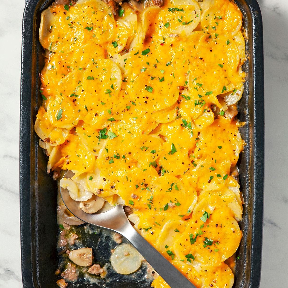 Cheesy Potato Beef Bake