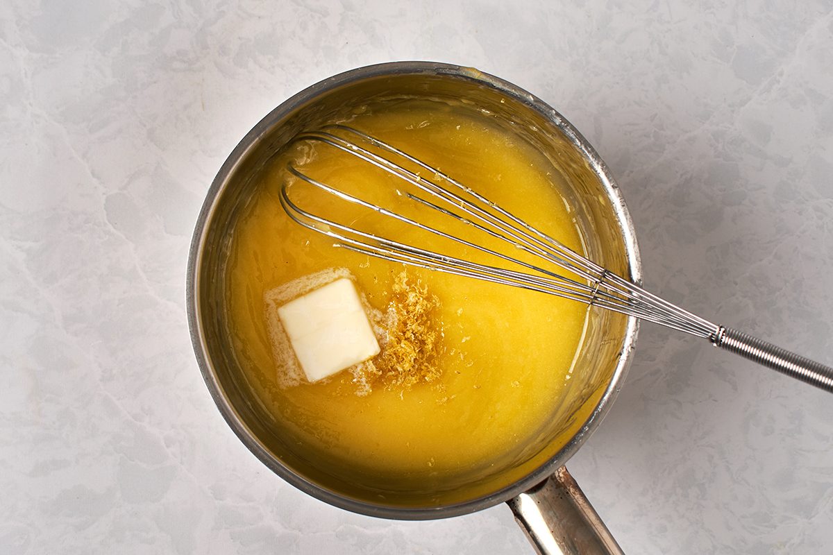 Add egg yolks to lemon filling