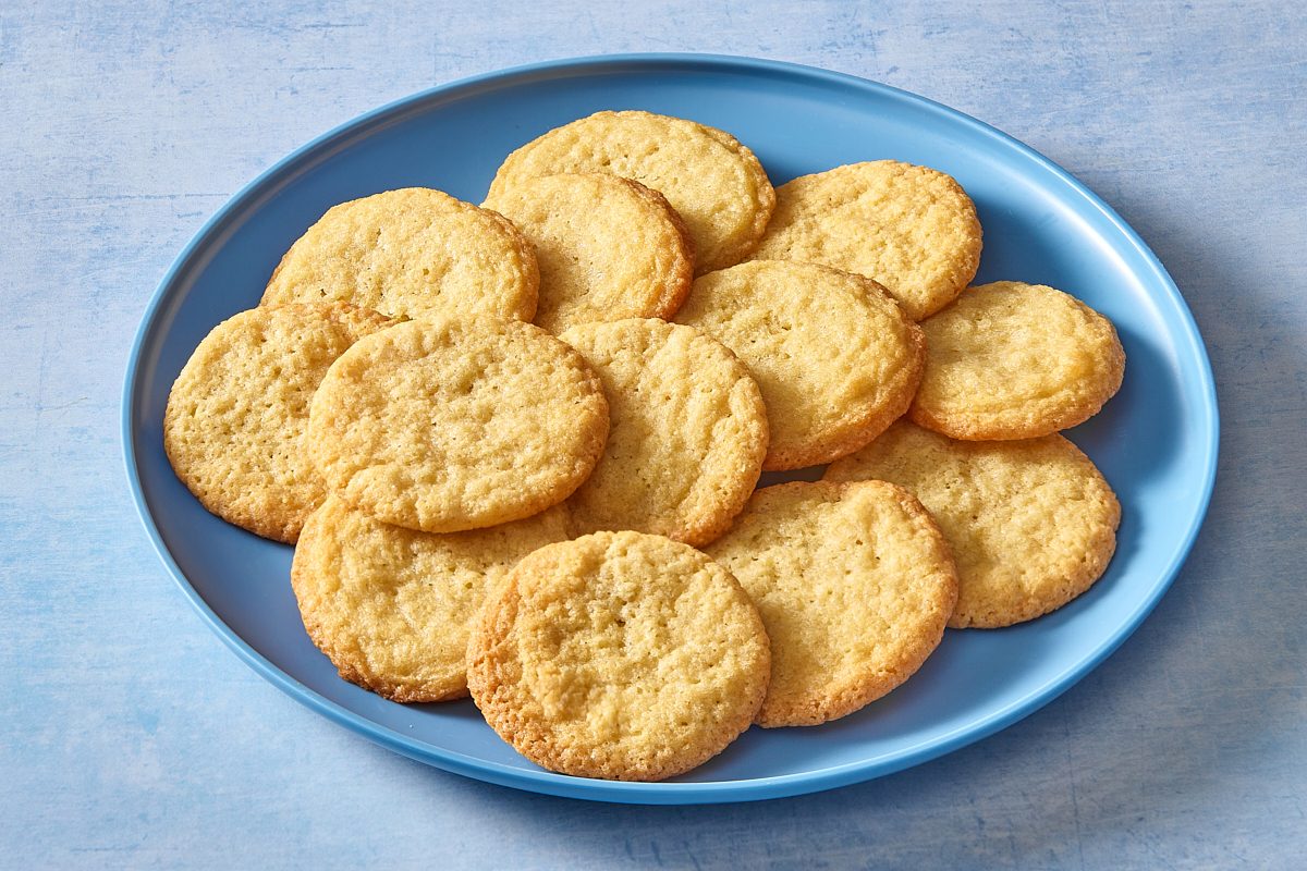Angled shot of a plateful of vanilla wafers