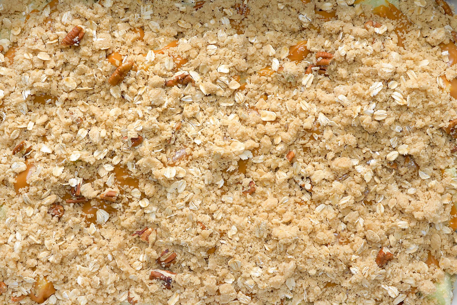 Caramel and apples topped with oatmeal mixture.