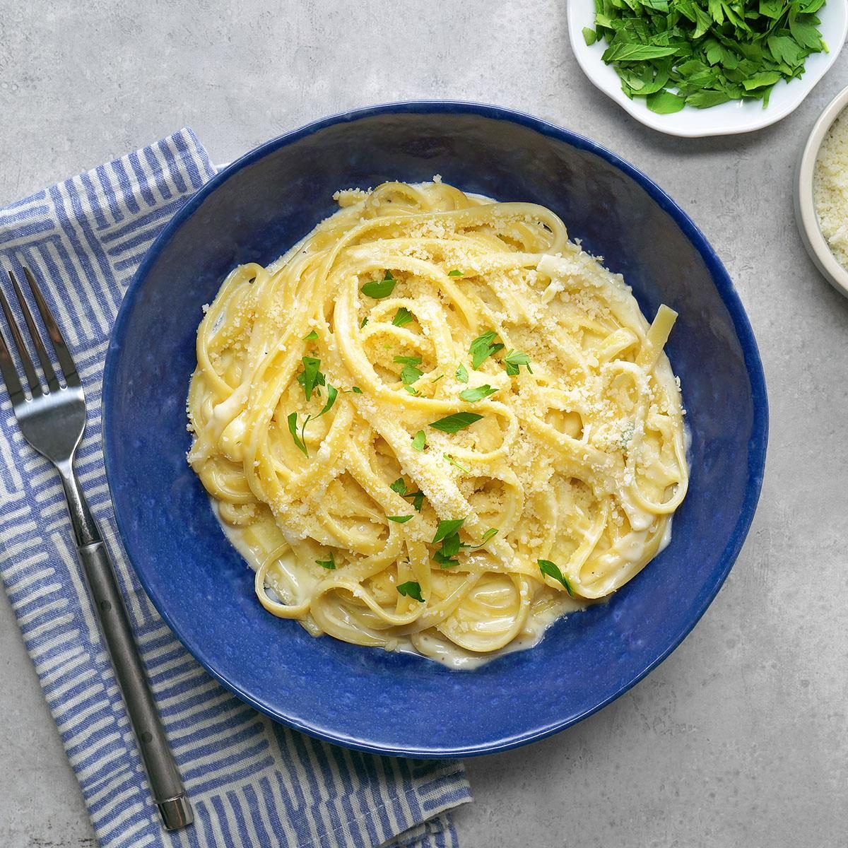 Fettuccine Alfredo