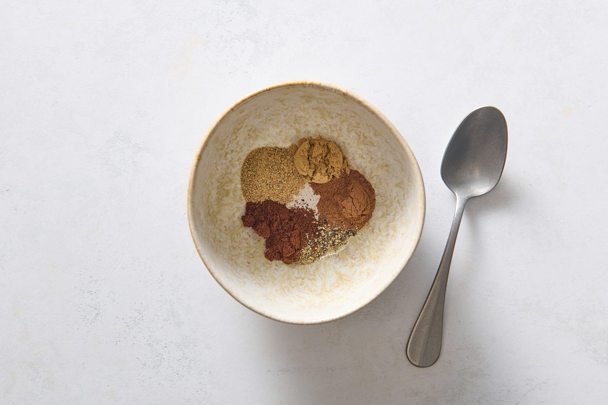 Combining the spice mix