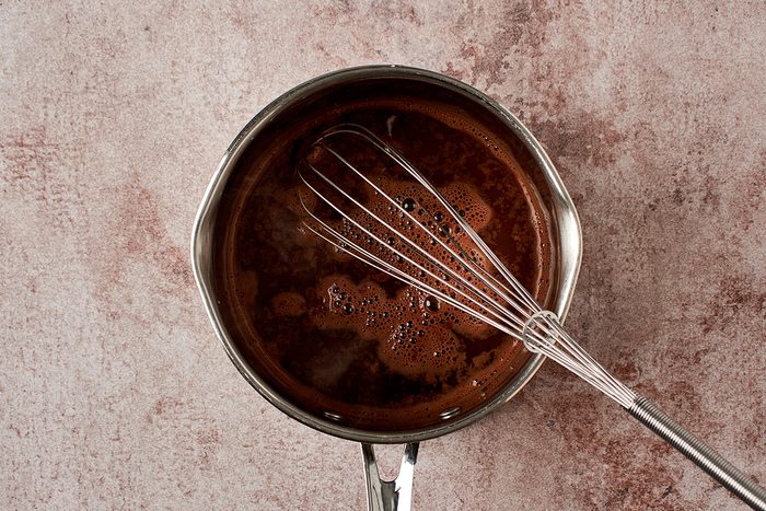 Make the chocolate sauce