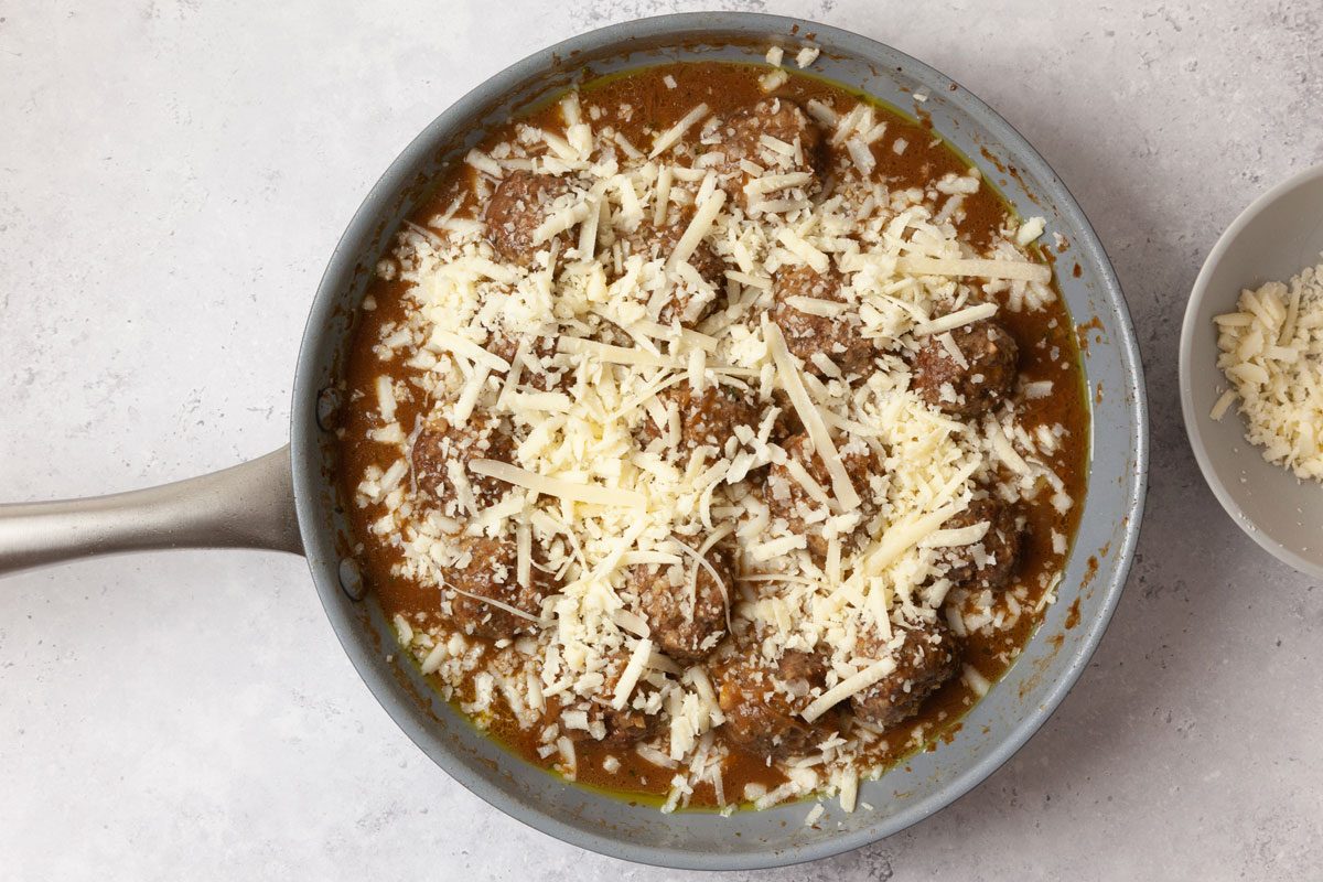 Step 4 of Taste of Home French Onion Meatballs is to Transfer meatballs to the skillet with the onion sauce; stir them in gently to combine. Top the meatballs with an even layer of shredded Gruyere. Preheat the broiler. Broil skillet 3 to 4 inches from heat until cheese is melted, 2 to 3 minutes.