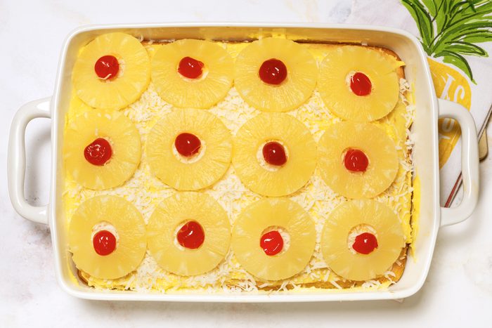 Decorating the Hawaiian Cake