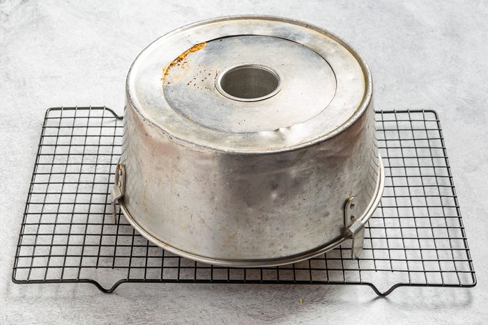 cooling the cake upside down.