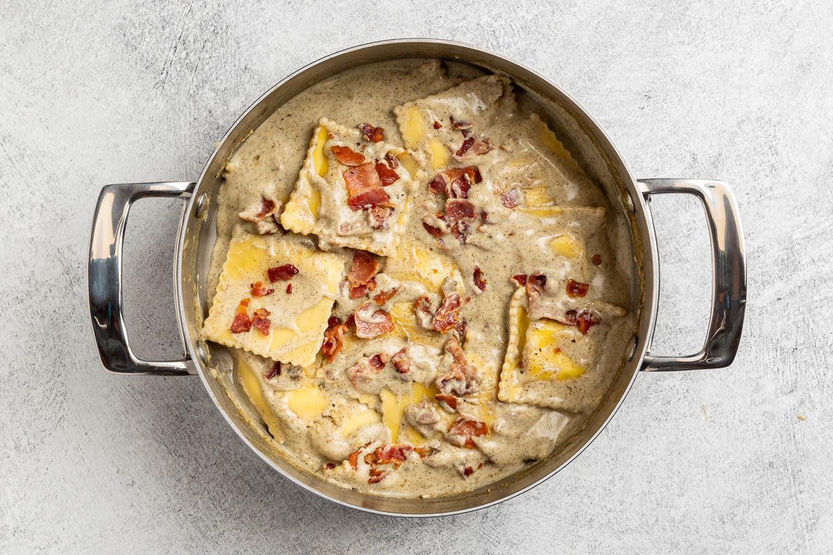 Ravioli Carbonara in a pot