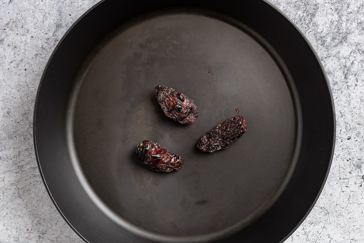 Taste of Home Salsa Morita photo of toasting the chiles.