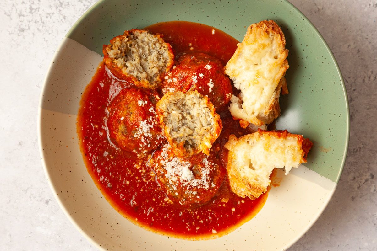 Sarah Tramonte For Taste Of Hometohd24 137182 Sarahtramonte 9