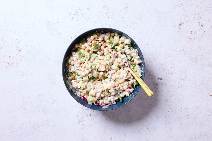 277999 Chickpea Chicken Salad