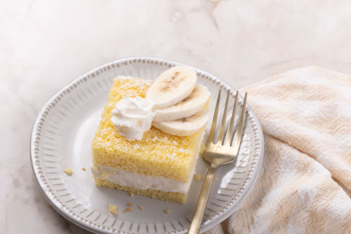 Taste of Home Banana Flip Cake (141401)