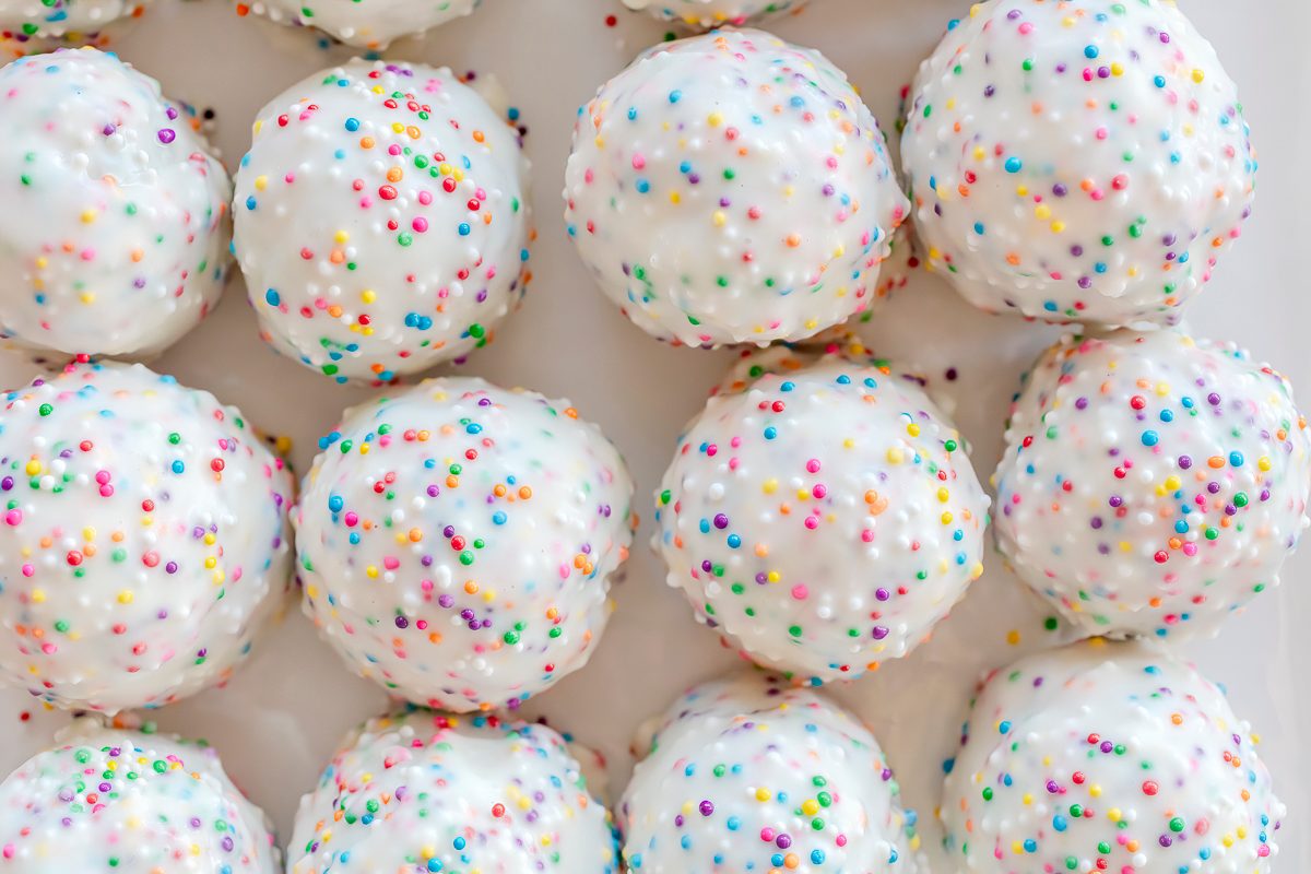 Funfetti Cake Balls Jackie Alpers Tohd24 81731 Jackiealpers 07
