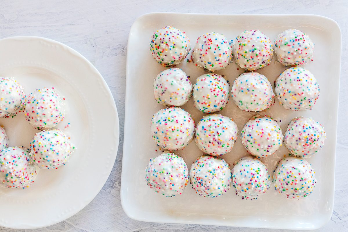 Funfetti Cake Balls Jackie Alpers Tohd24 81731 Jackiealpers 08