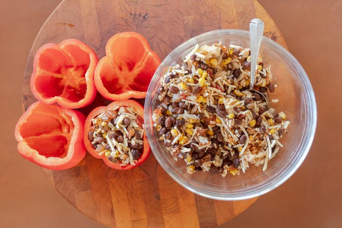 Slow Cooker Stuffed Red Peppers Tohd24 241445 Jackiealpers 11