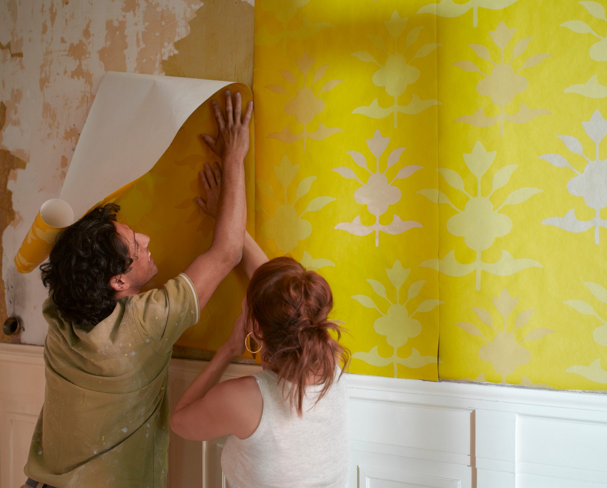 Should You Put Wallpaper in the Kitchen?