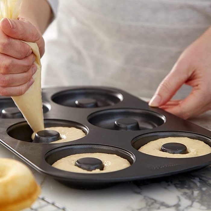 Steel Doughnut Pan Ecomm Via Amazon E1682607215536