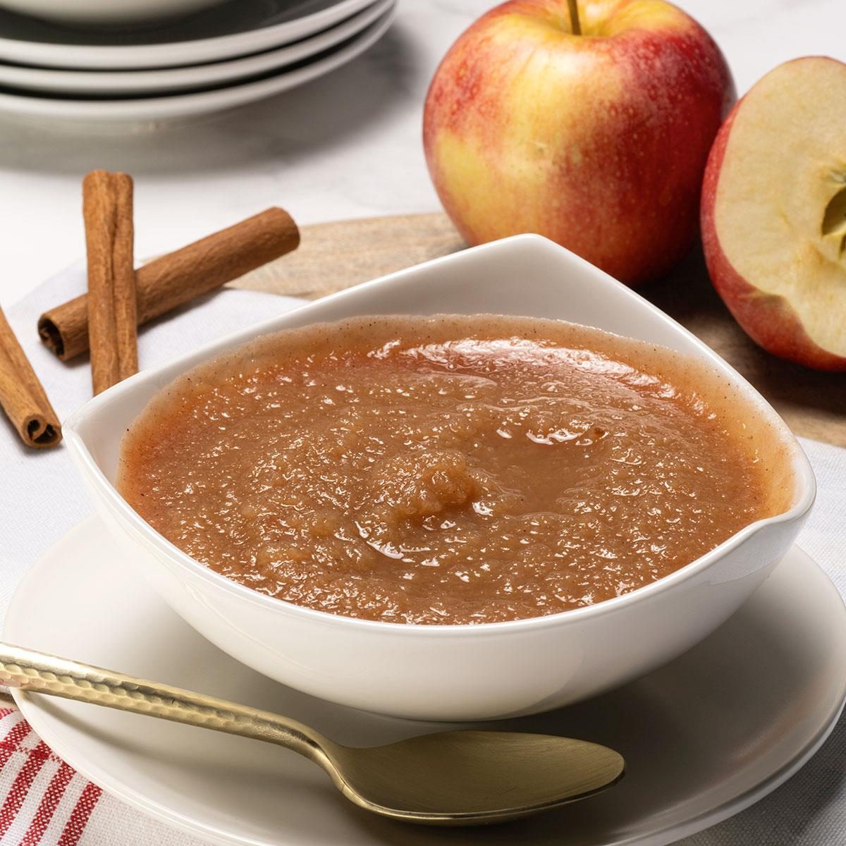 Slow Cooked Applesauce Exps Tohd24 39647 Orlycatz 06