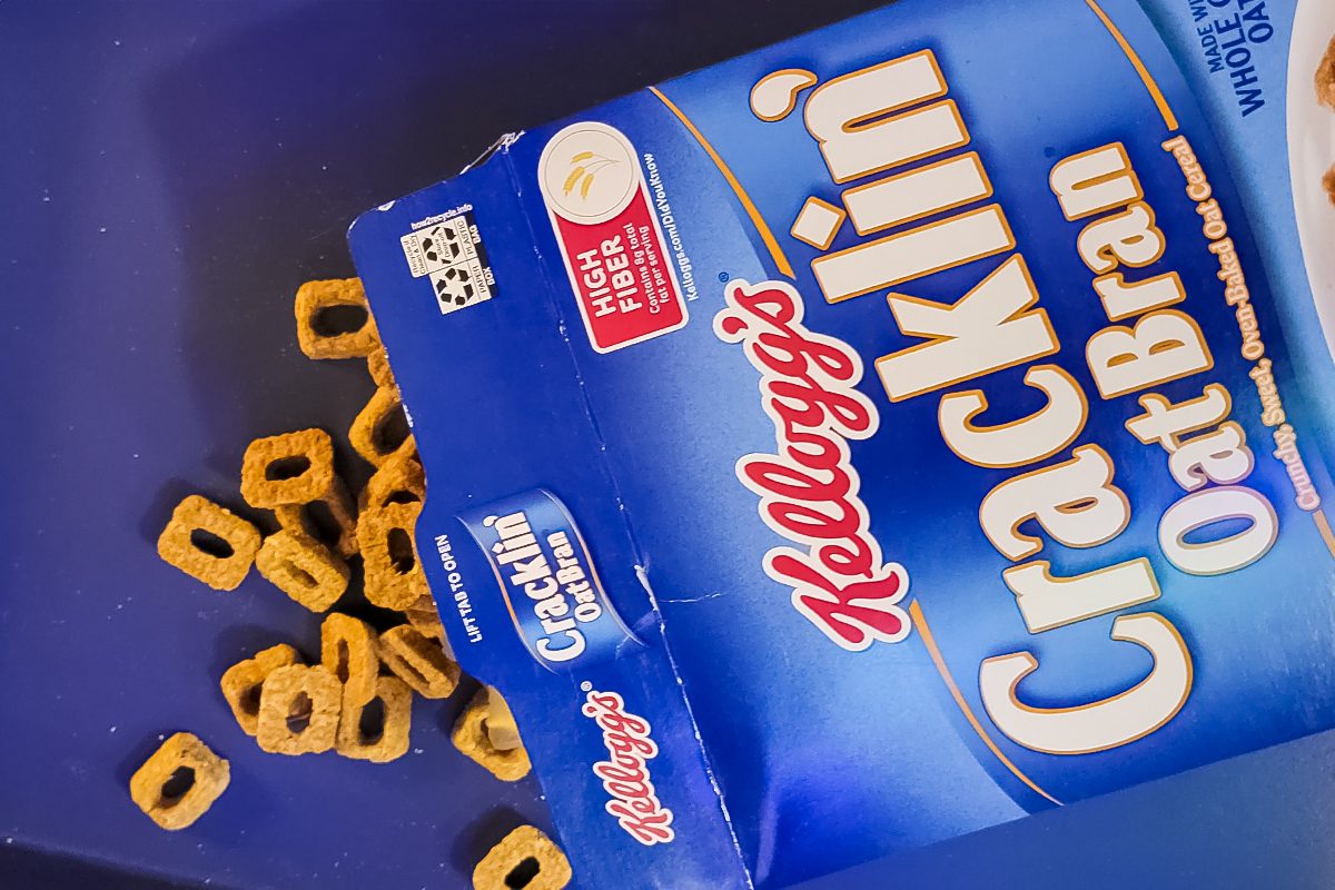 An open box of Kellogg