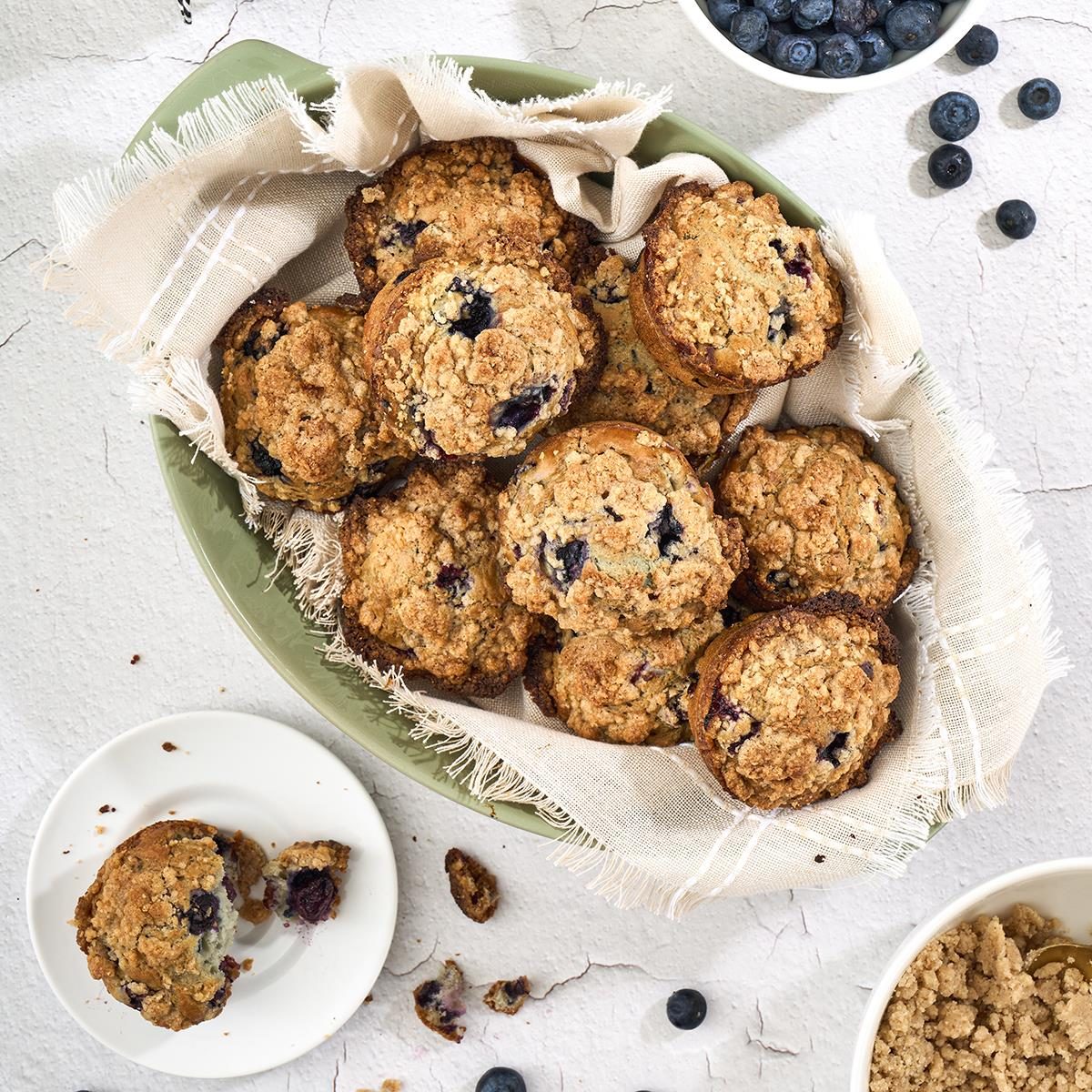 Blueberry Muffins with Crumb Topping