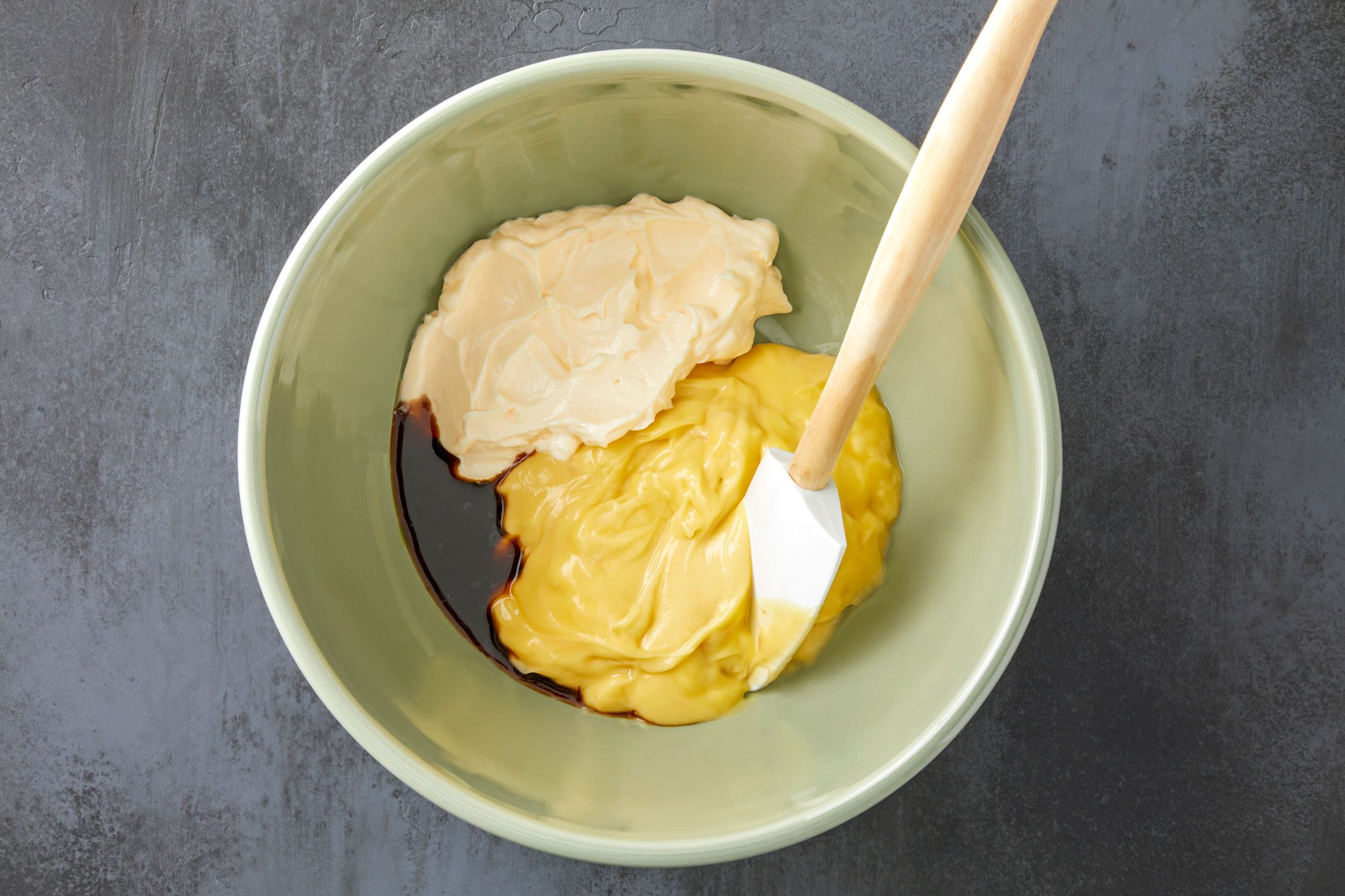 In a large bowl, combine the soup, mayonnaise and Worcestershire sauce