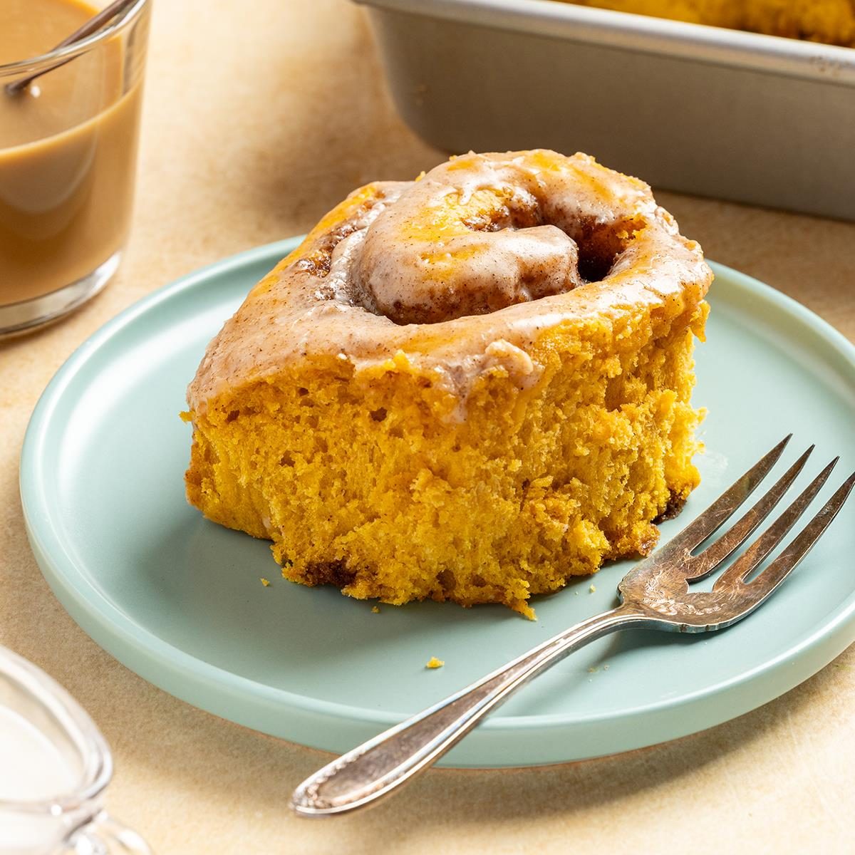 Pretty Pumpkin Cinnamon Buns Exps Tohd24 41373 Erickleinberg 9