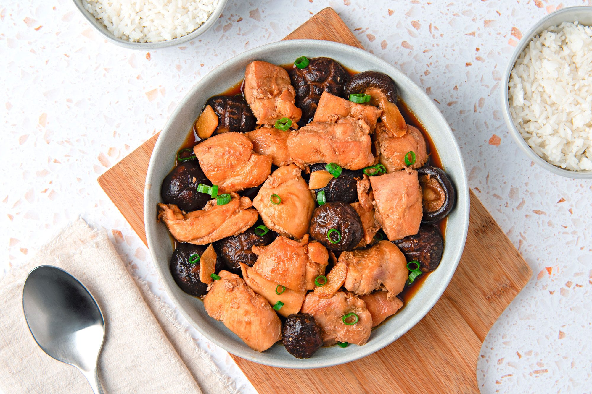 overhead shot of soy sauce chicken