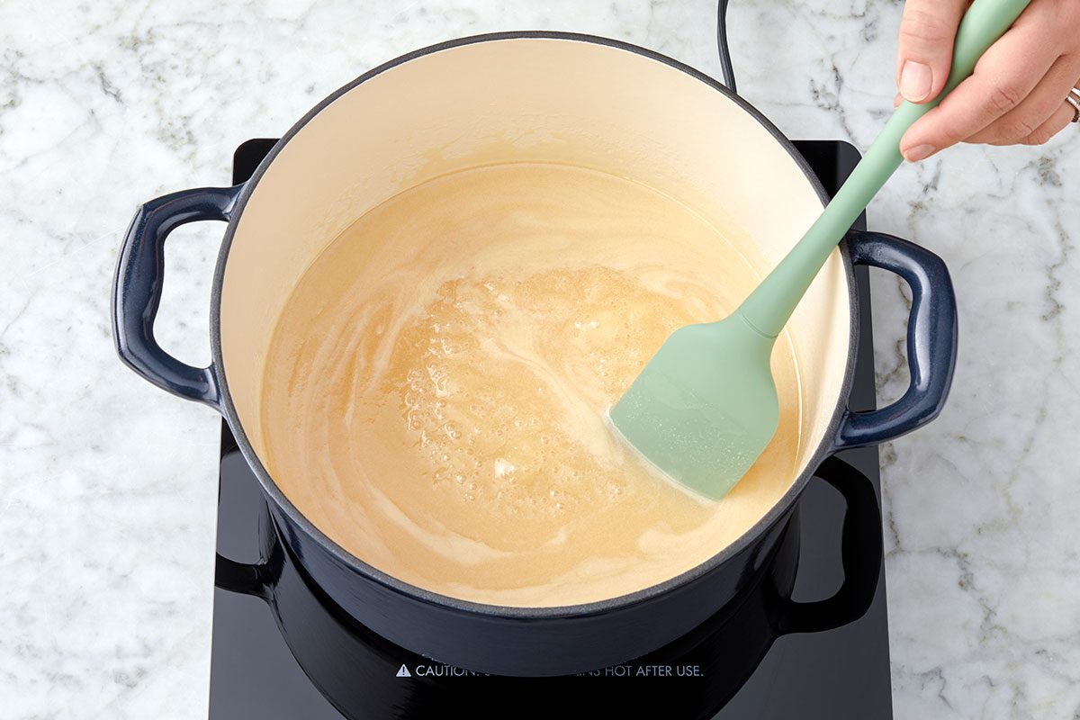 Mixrure stiring in a pan