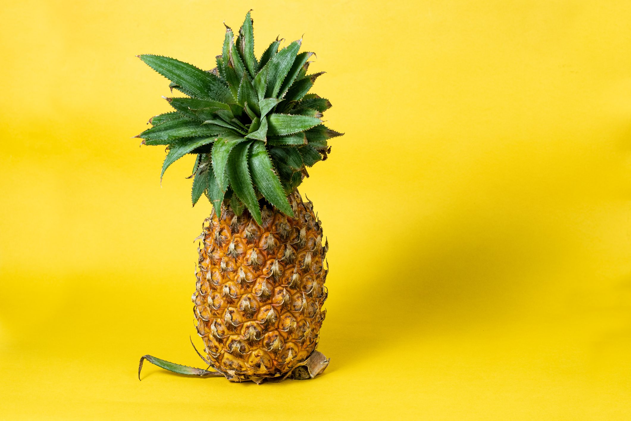 This One-Second Trick Will Tell You If Your Pineapple Is Ripe