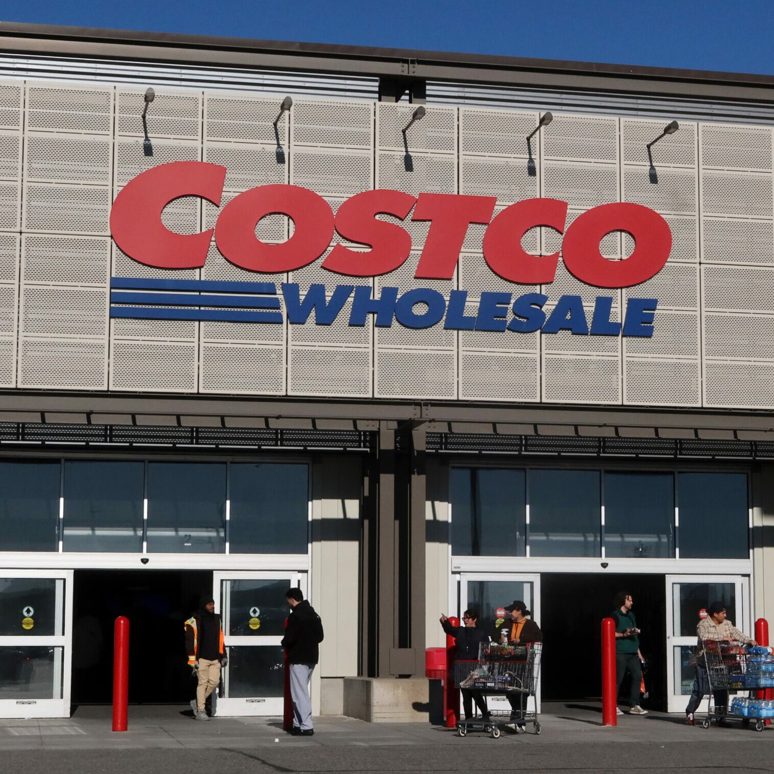 The Costco Bakery Just Dropped the One Dessert I Wait All Year For