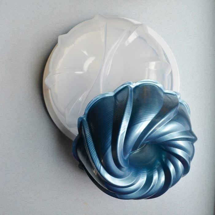 Toha25 Nordic Ware Bundt Pan Keeper Set Emily Way 02 Ssedit