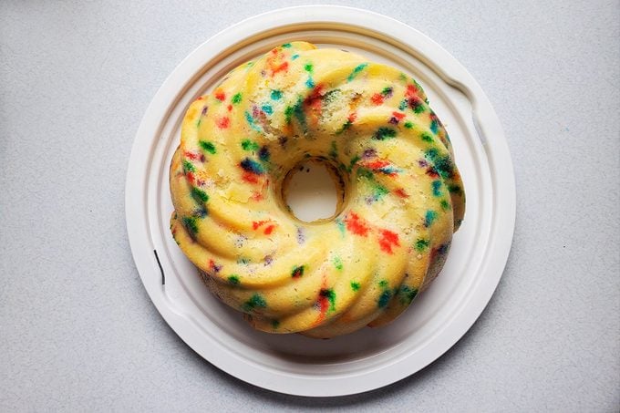 Toha25 Nordic Ware Bundt Pan Keeper Set Emily Way 05 Ssedit