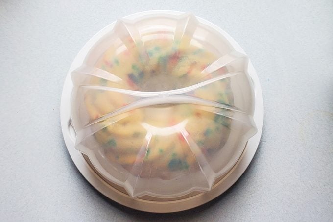 Toha25 Nordic Ware Bundt Pan Keeper Set Emily Way 06 Ssedit