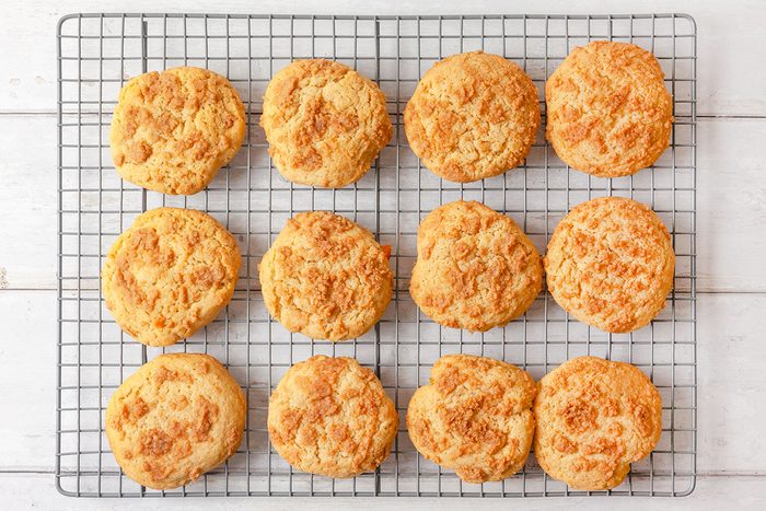 Peach Upside Down Cookies on a wire rack