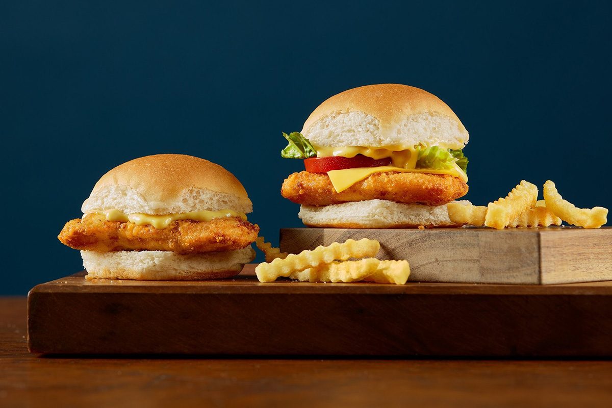 I Tried White Castle’s New Crispy Chicken Slider, and It Was Seriously Surprising