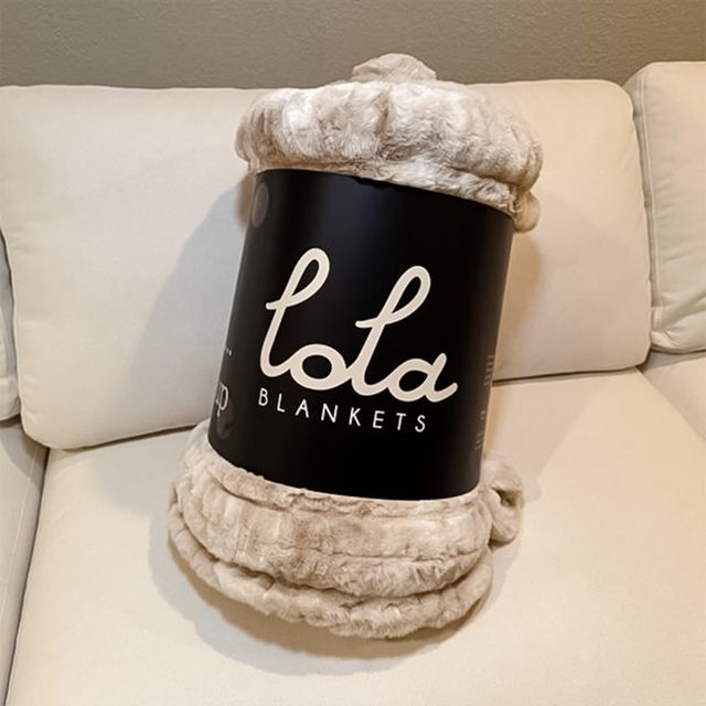Lola Blanket