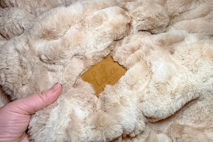 Toha25 Lola Blankets Review Mary Henn Ft Otedit