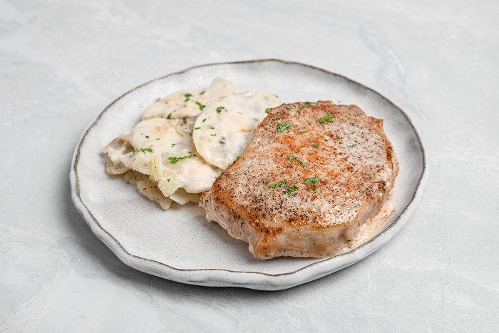 Pork Chops And Scalloped Potatoes With Mushroom Soup