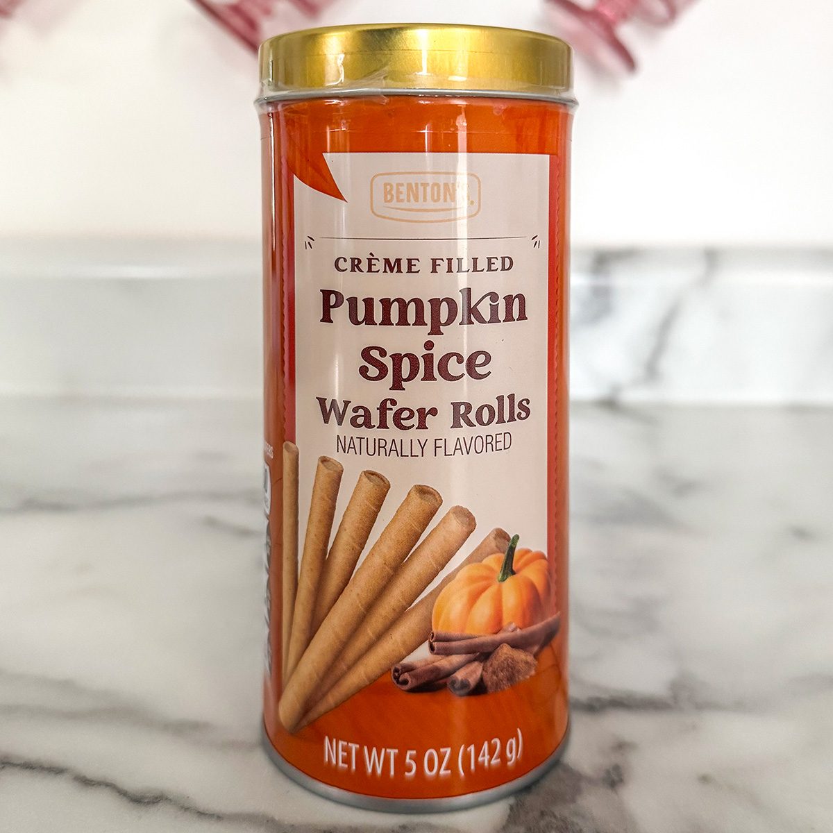 Aldi Crème Filled Pumpkin Spice Wafer Rolls 