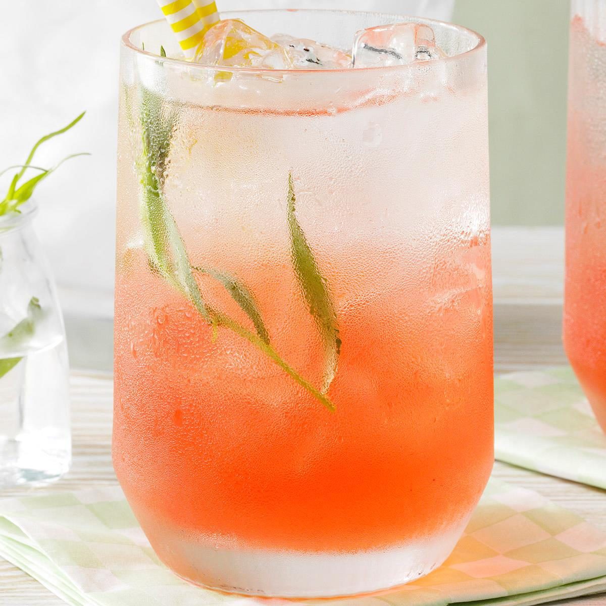 Glamorous Cocktails To Celebrate Your Showgirl Era Eldest Daughter Strawberry Riesling Wine Spritzer