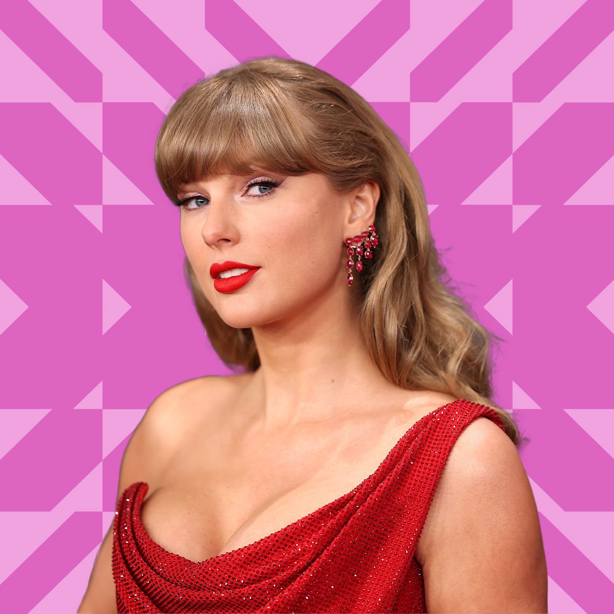 12 Glamorous Cocktails to Celebrate Your Showgirl Era