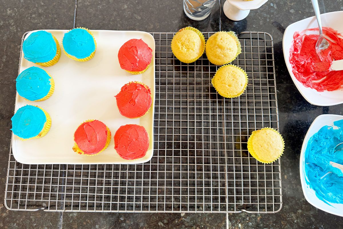 Make Cupcakes Look Like Mini Pies Img 6043