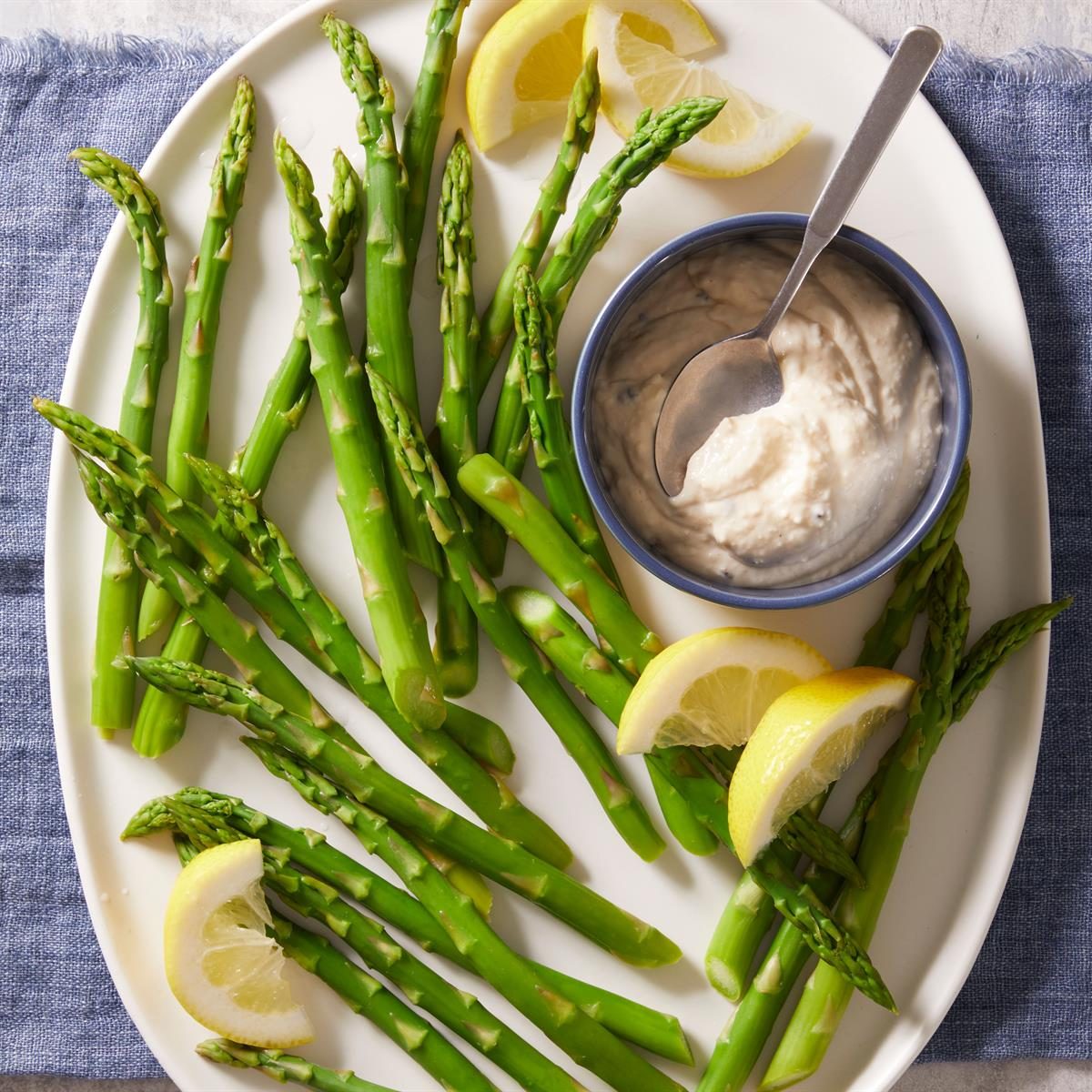 Asparagus with Horseradish Dip