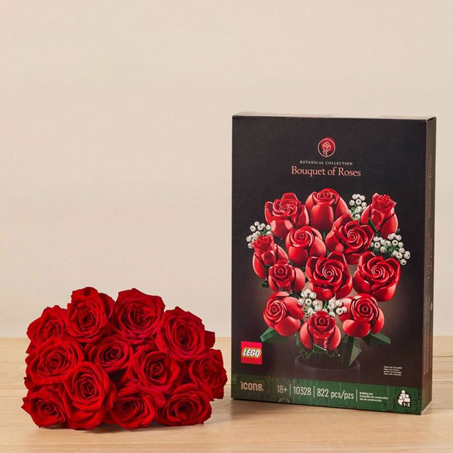 Botanicals Bouquet Of Roses Gift Set